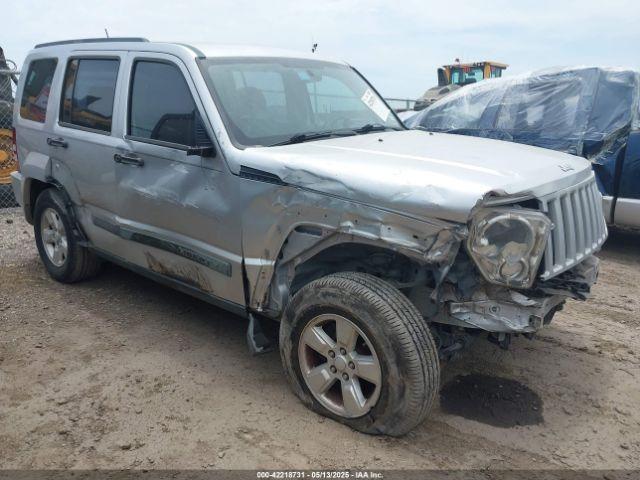  Salvage Jeep Liberty