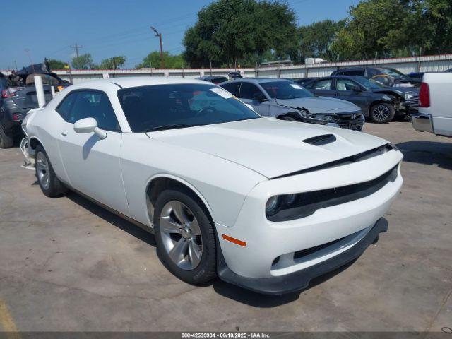 Salvage Dodge Challenger