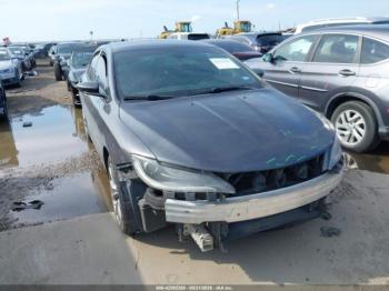  Salvage Chrysler 200