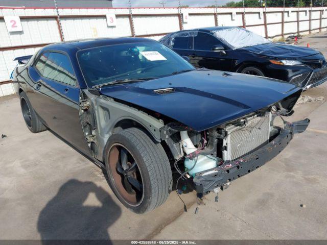  Salvage Dodge Challenger