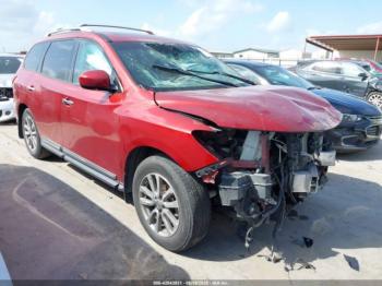  Salvage Nissan Pathfinder