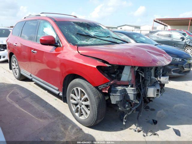  Salvage Nissan Pathfinder