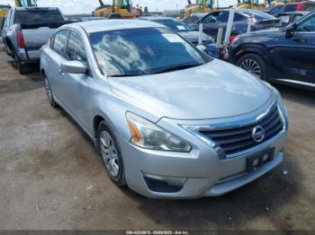  Salvage Nissan Altima