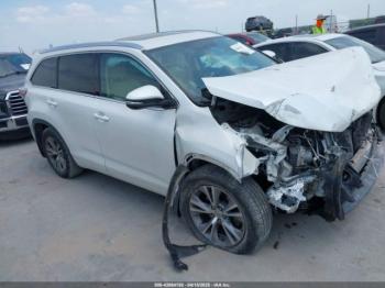  Salvage Toyota Highlander