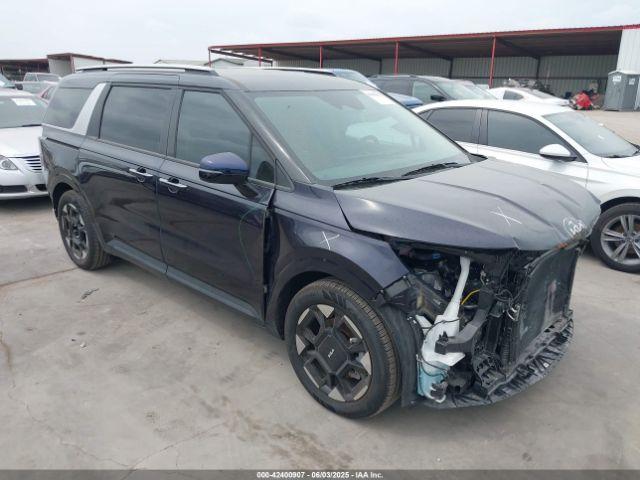  Salvage Kia Carnival