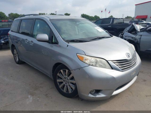  Salvage Toyota Sienna
