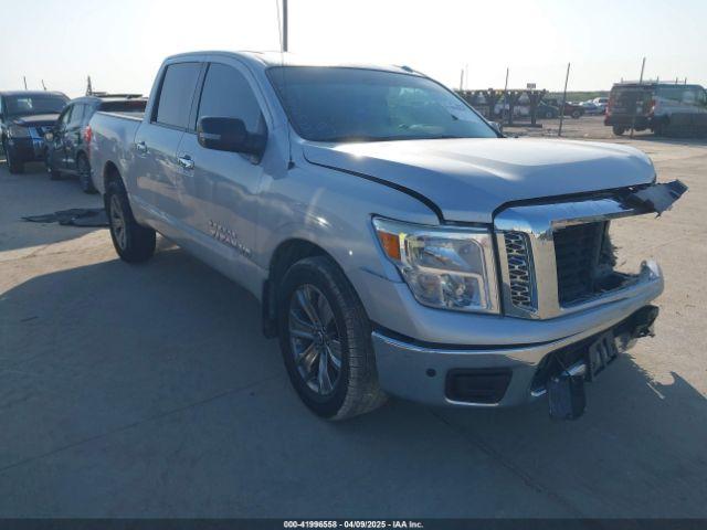  Salvage Nissan Titan