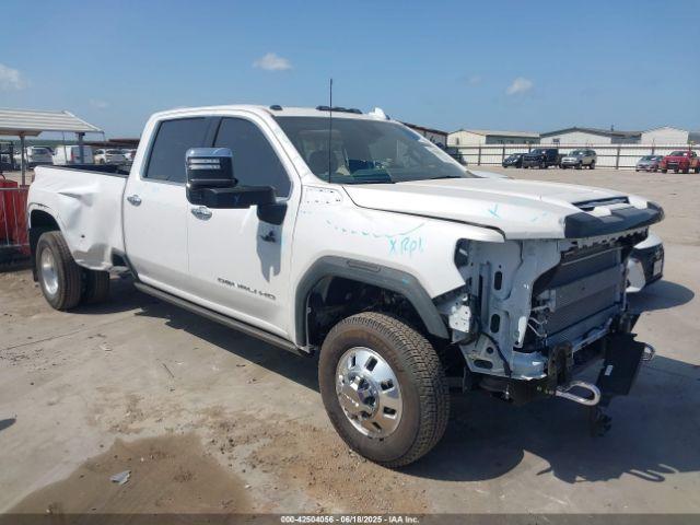  Salvage General Motors Sierra 3500HD