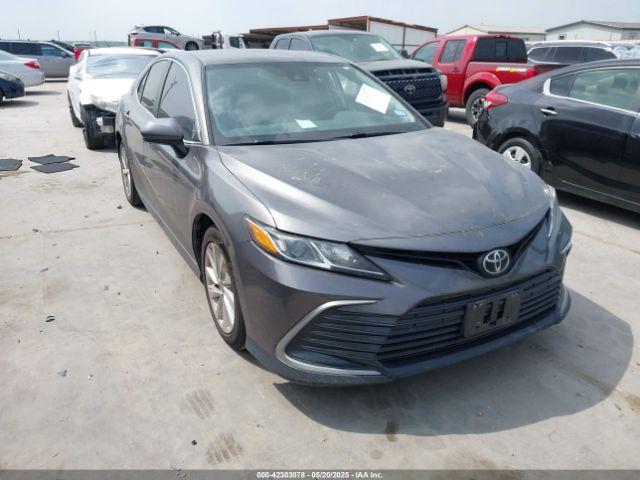  Salvage Toyota Camry