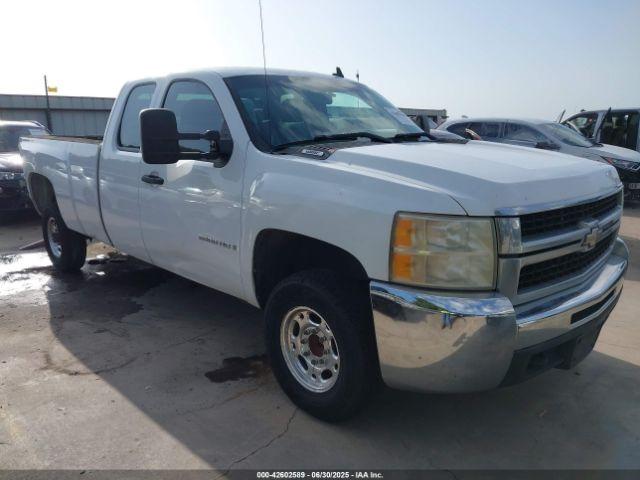  Salvage Chevrolet Silverado 2500