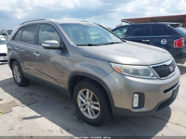  Salvage Kia Sorento