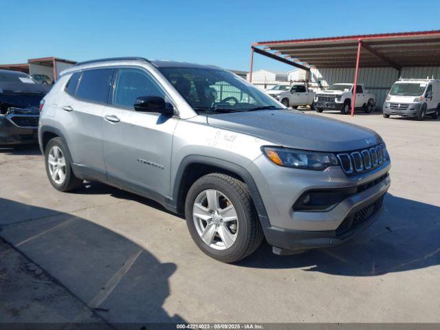  Salvage Jeep Compass