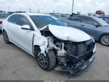  Salvage Kia Forte