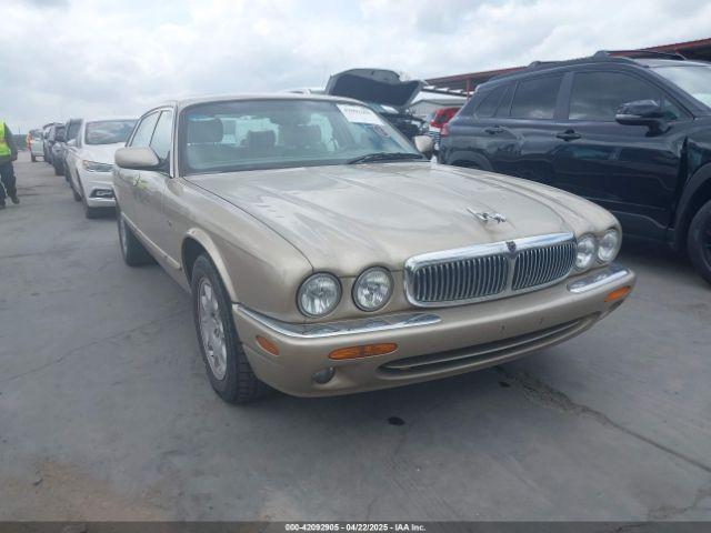  Salvage Jaguar Xj8