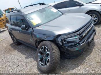  Salvage Ford Bronco