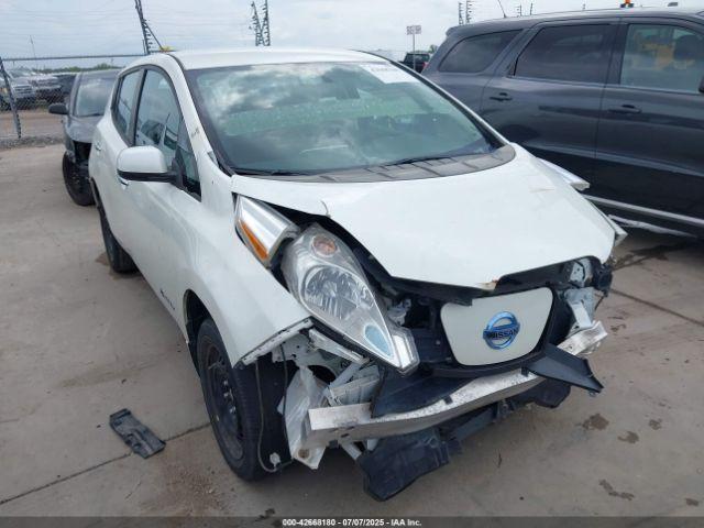  Salvage Nissan LEAF