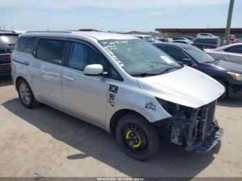  Salvage Kia Sedona