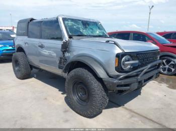  Salvage Ford Bronco
