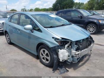  Salvage Toyota Prius