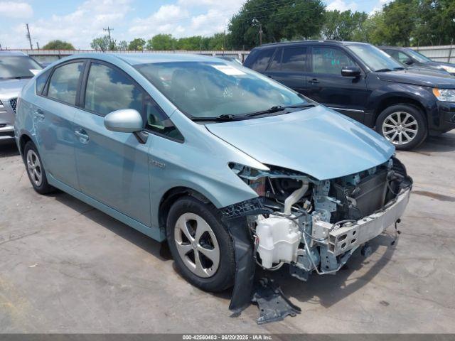  Salvage Toyota Prius