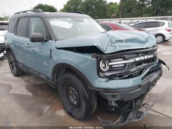  Salvage Ford Bronco