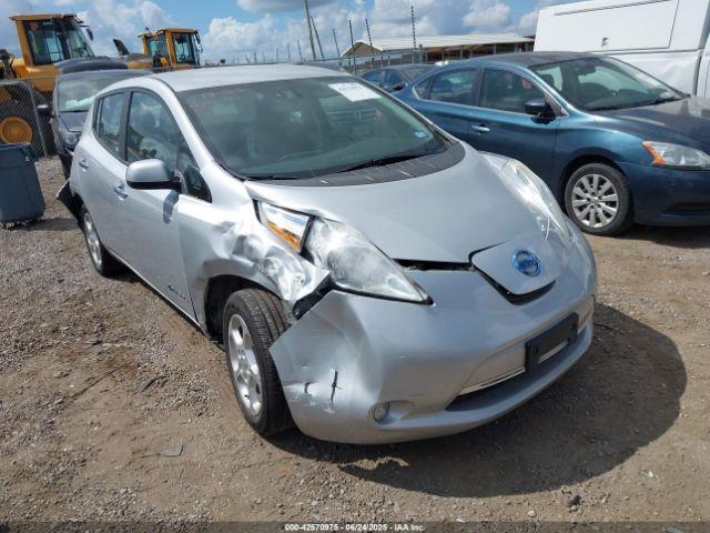  Salvage Nissan LEAF
