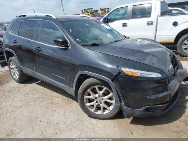  Salvage Jeep Cherokee