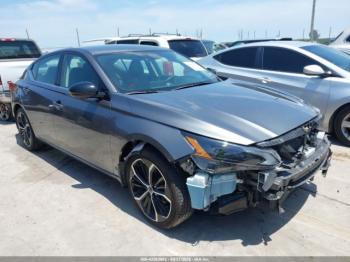 Salvage Nissan Altima