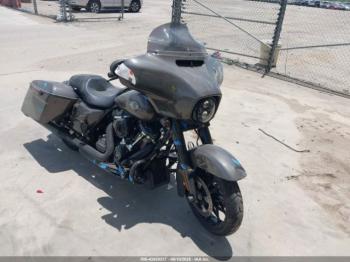  Salvage Harley-Davidson Flhxs