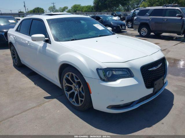  Salvage Chrysler 300