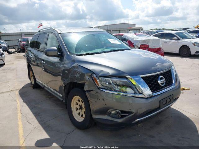  Salvage Nissan Pathfinder