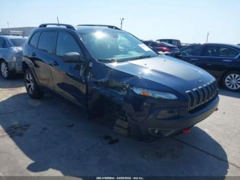  Salvage Jeep Cherokee