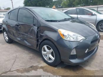  Salvage Toyota Prius c
