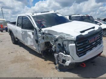  Salvage General Motors Sierra 2500HD
