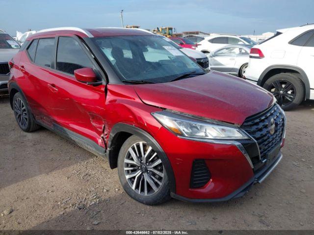  Salvage Nissan Kicks