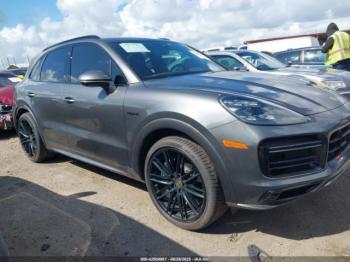  Salvage Porsche Cayenne E-hybrid