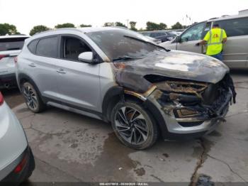  Salvage Hyundai TUCSON