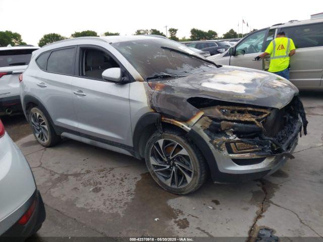  Salvage Hyundai TUCSON