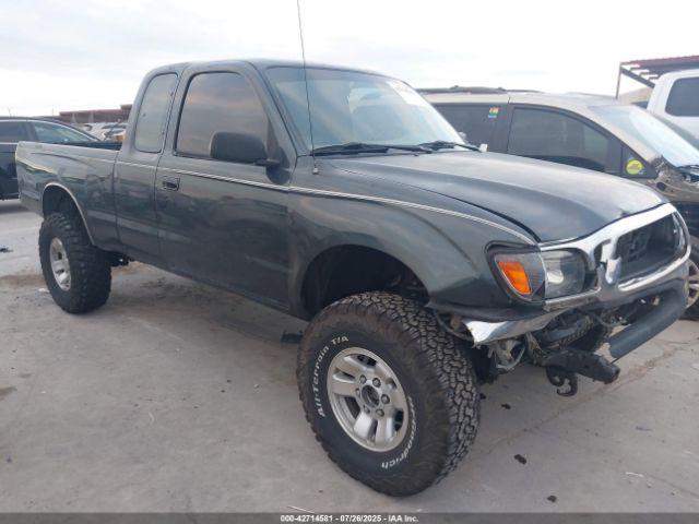  Salvage Toyota Tacoma