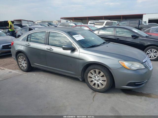  Salvage Chrysler 200