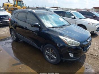  Salvage Hyundai TUCSON