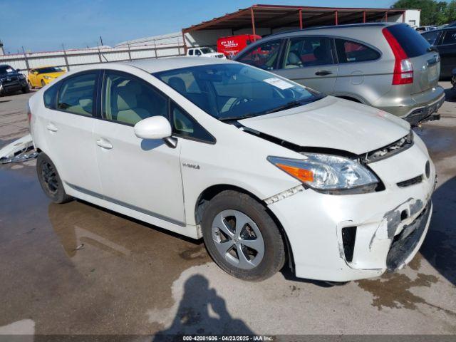  Salvage Toyota Prius