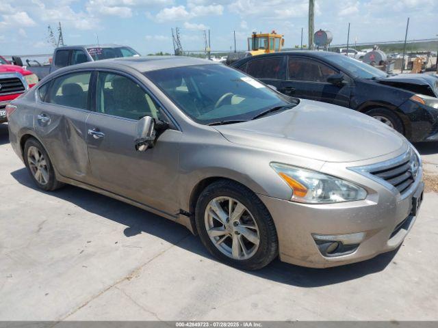  Salvage Nissan Altima