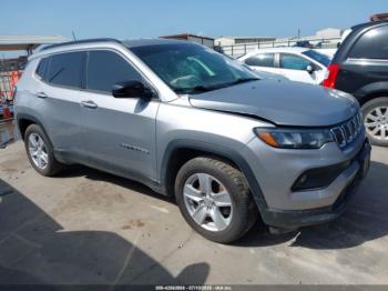  Salvage Jeep Compass
