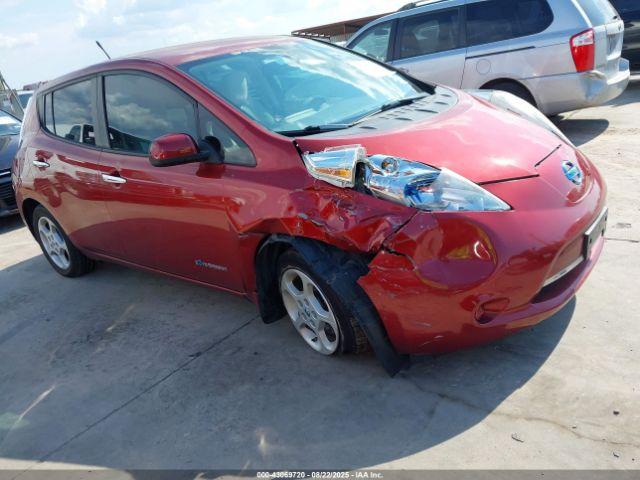  Salvage Nissan LEAF