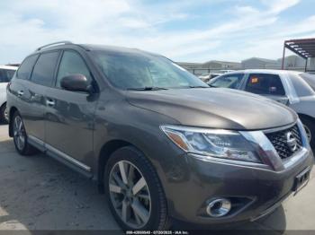  Salvage Nissan Pathfinder