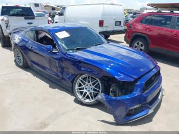  Salvage Ford Mustang