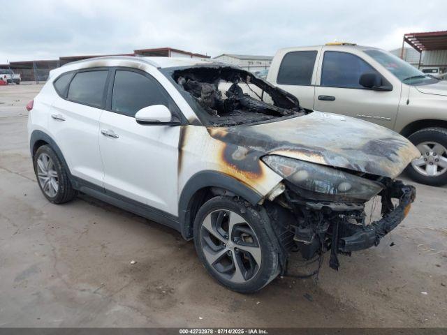  Salvage Hyundai TUCSON