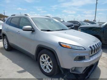  Salvage Jeep Cherokee