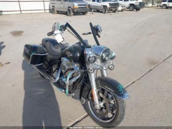  Salvage Harley-Davidson Flhr